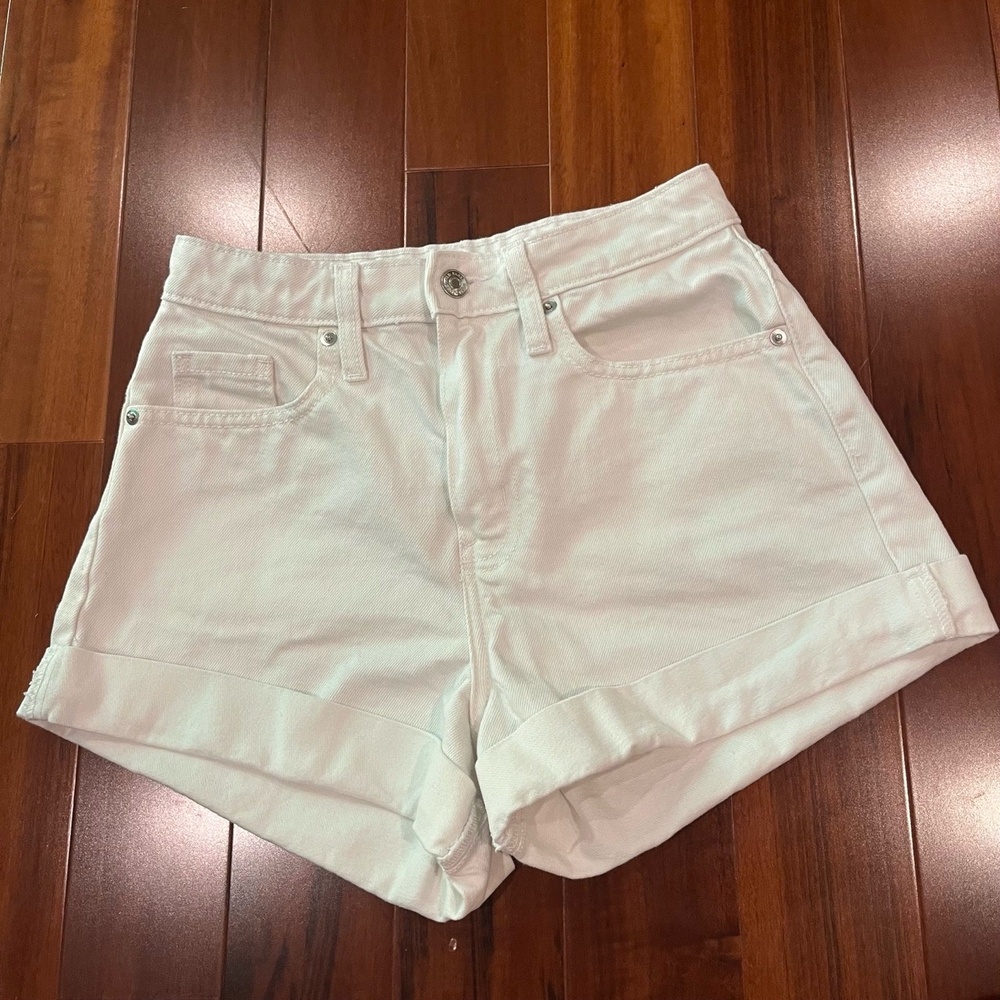 Wild Fable White Denim Shorts Highest Rise Mom Rolled Hem Size 00 / 24‎ / 24R